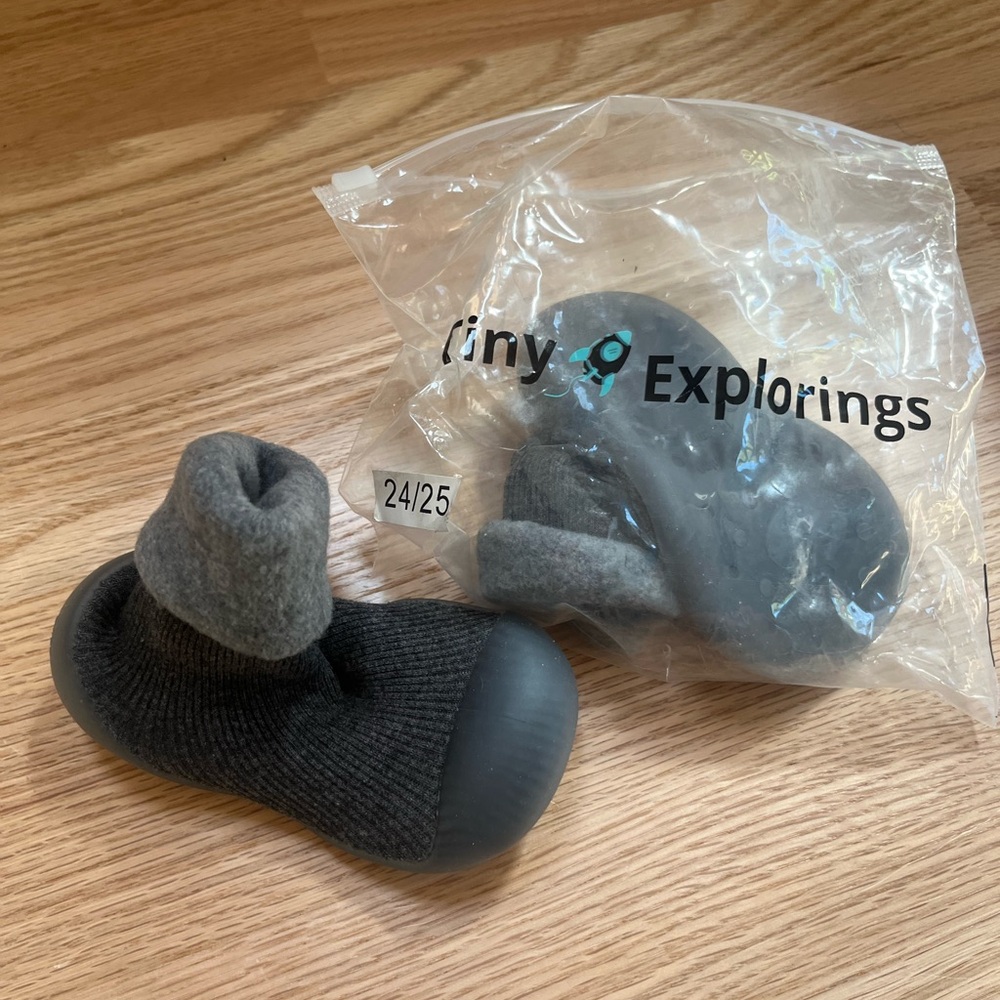 Tiny Explorings Grey Toddler Booties 24/25